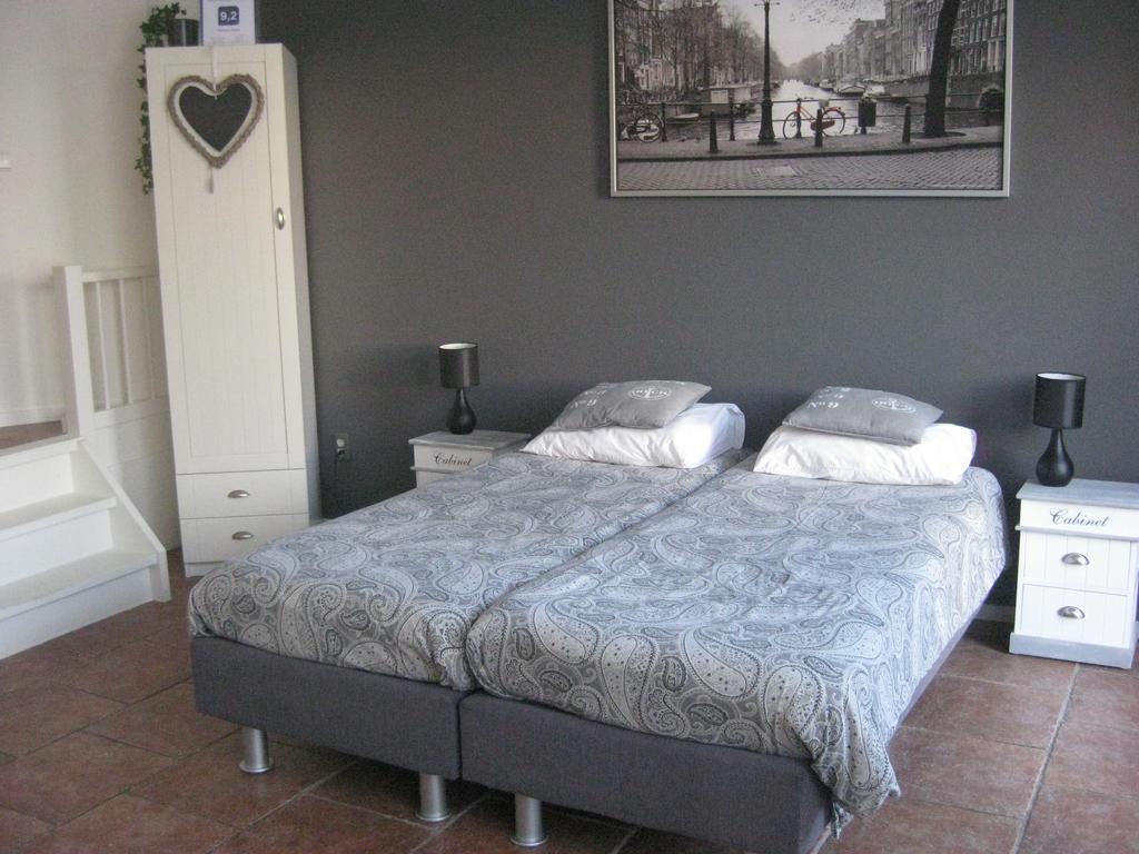 Quarenta Studio Bed and Breakfast Amsterdam Esterno foto